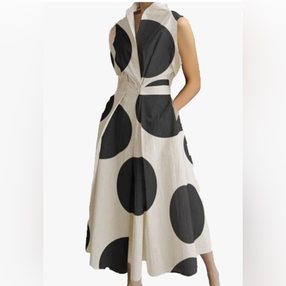Amazon Dresses & Skirts - Amazon- High Waist Pleated Robe Maxi Dress